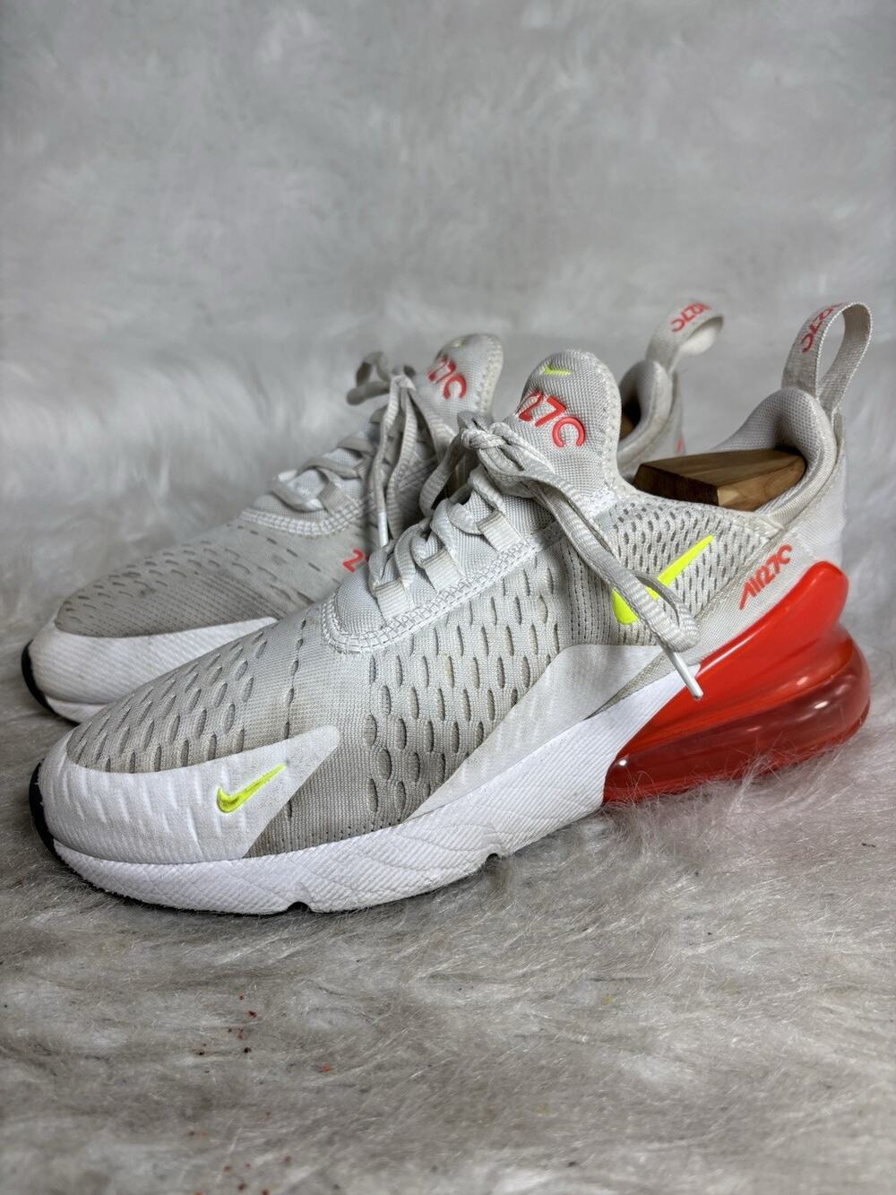 Nike Air Max 270 Womens 7.5 White Volt Crimson AH6789-114 Sneakers